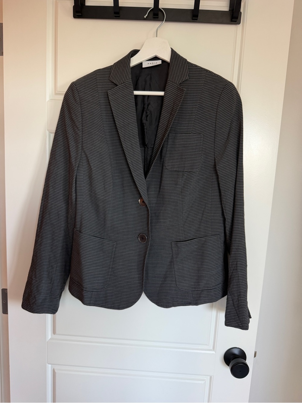 Akris Punto Women's Gray Pinstripe Blazer
